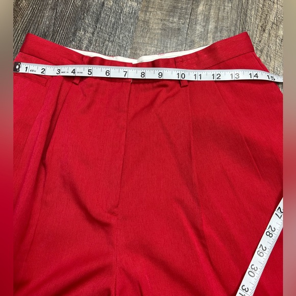 Cutter & Buck Women Bermuda Pleated High Rise Red Dress Shorts Size 8 - Picture 7 of 10